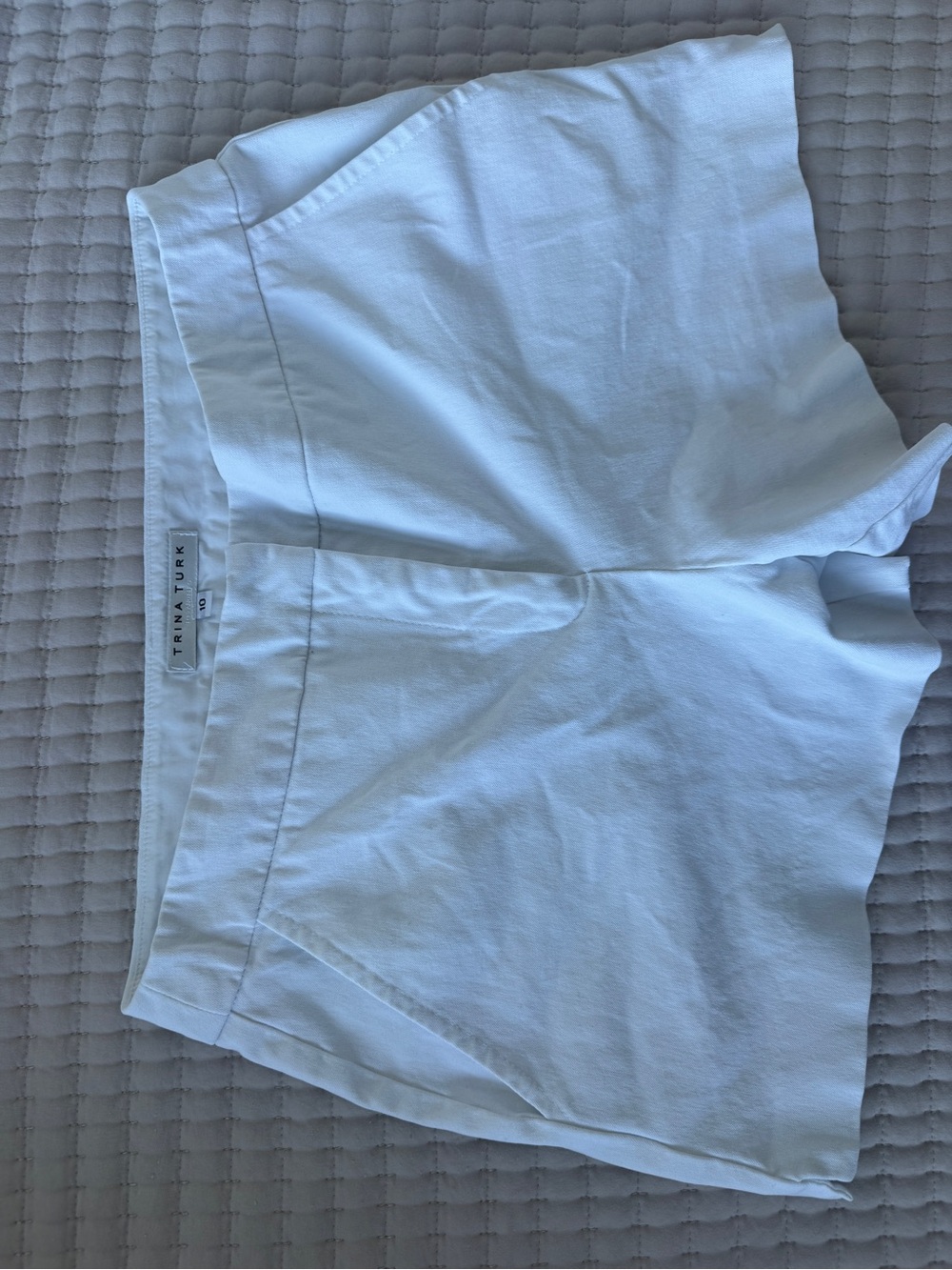 Trina Turk White Women's Casual Shorts